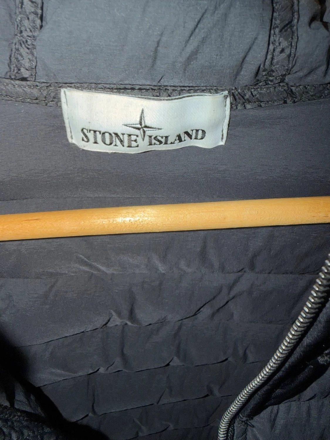 Svart pufferjacka från Stone Island - 2