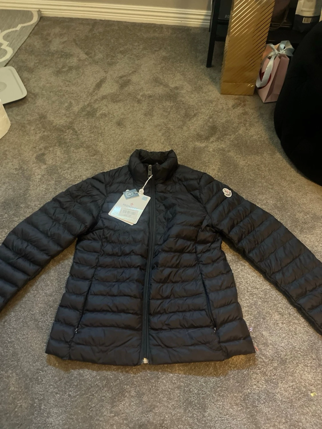 Svart dunjacka från Moncler - 2
