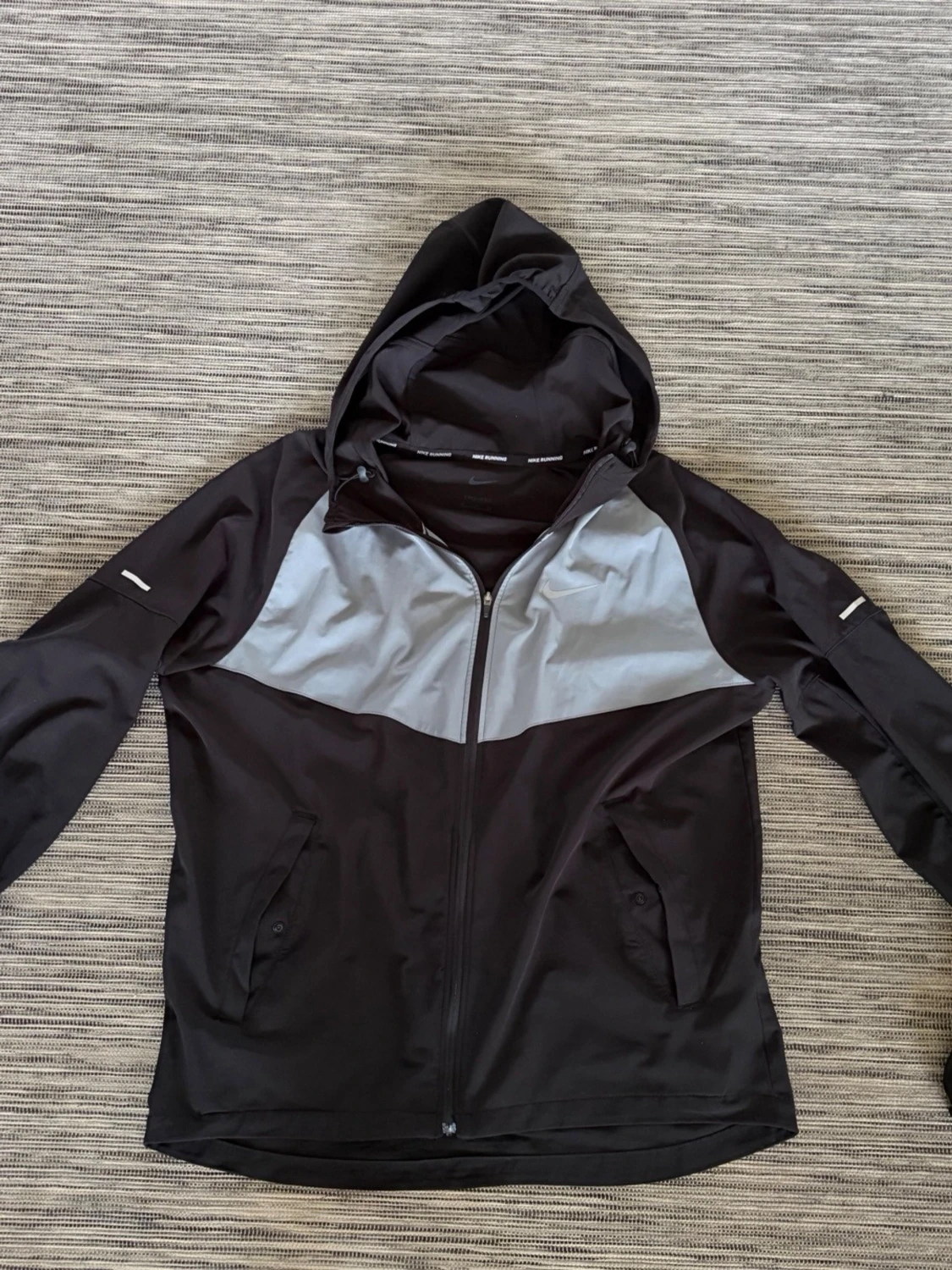 Svart och grå Nike miller jacka  - 5