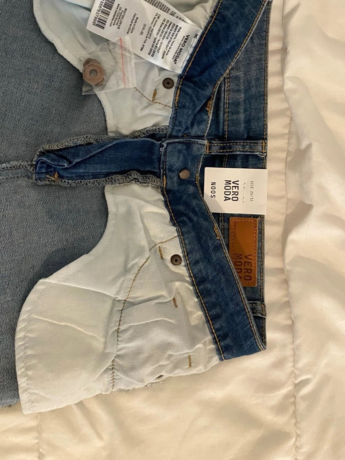 Blå raka jeans från Vero Moda - 4
