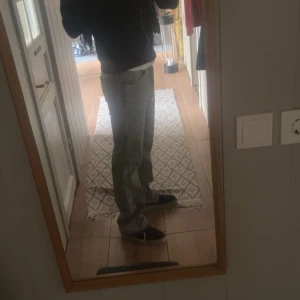 Flared jeans från zara - Zara 34