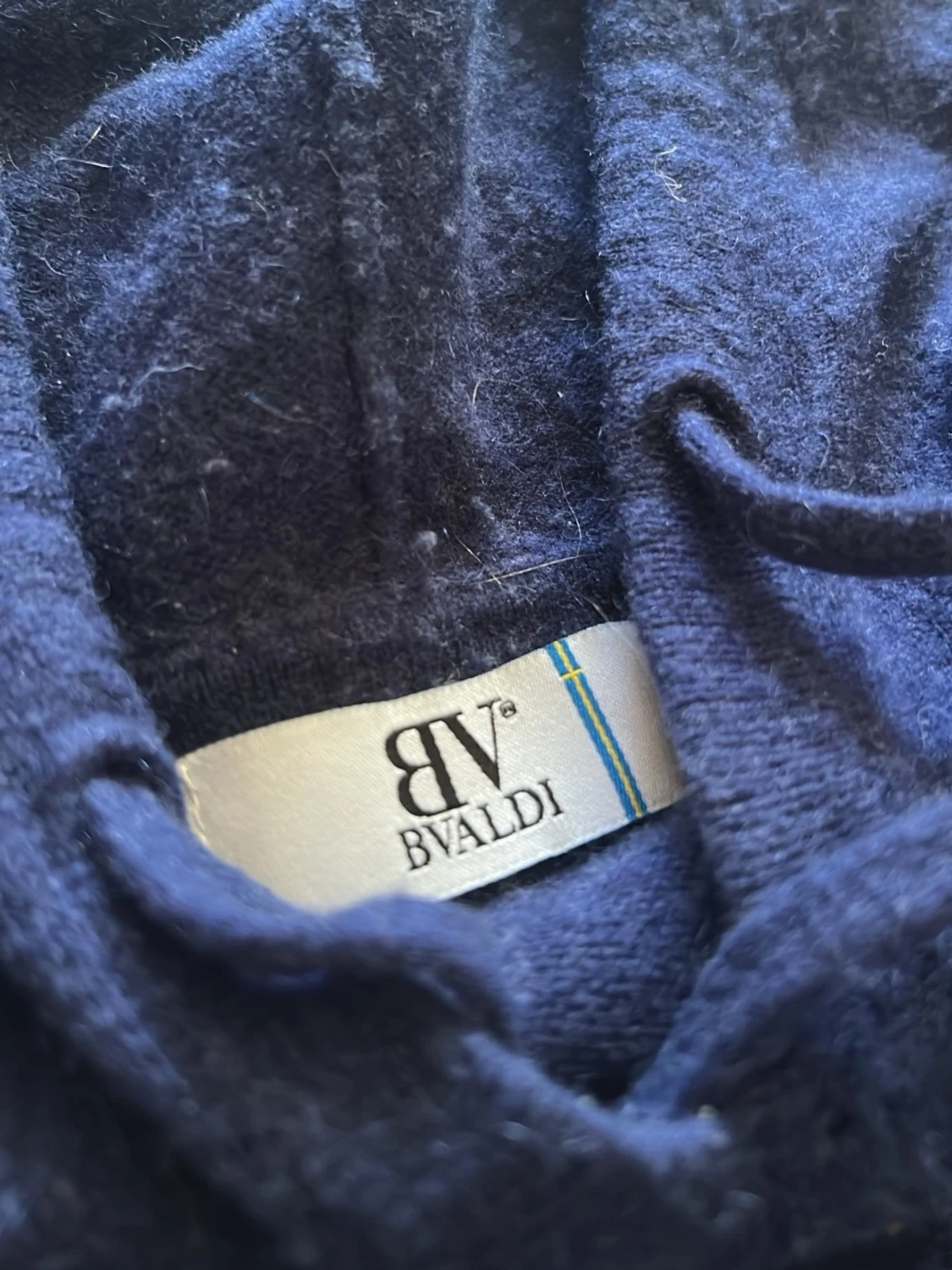 Cashmere hoodie från bvaldi - 2