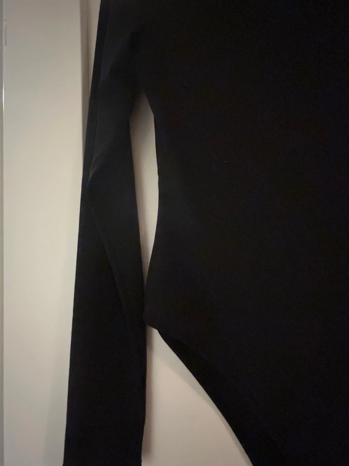 Svart långärmad body - 1