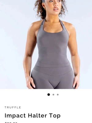 Impact top - Helt ny Impact top från DFYNE (endast testad), färgen truffle strl S💞