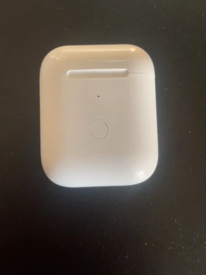 Airpods laddningsetui - Laddningsetui för den som inte vill köpa originala