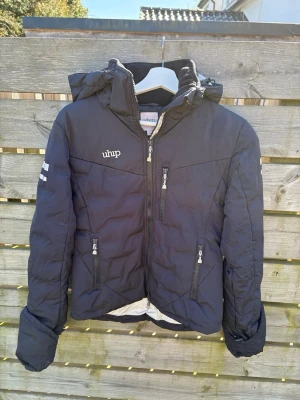 Uhip stalljacka  - Stall jacka i ett fint skick