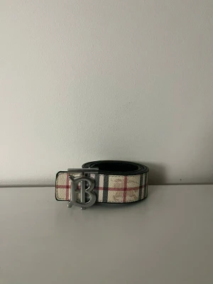 Burberry bälte - Helt nytt