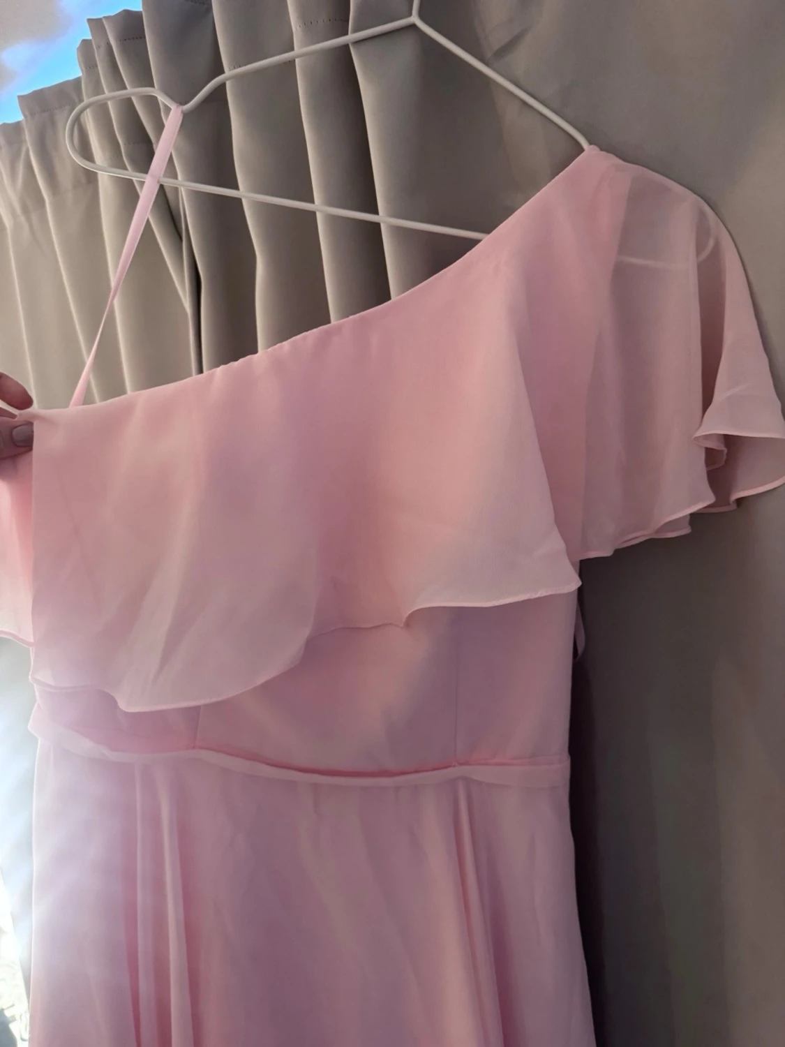 Ljusrosa oneshoulder långklänning - 2