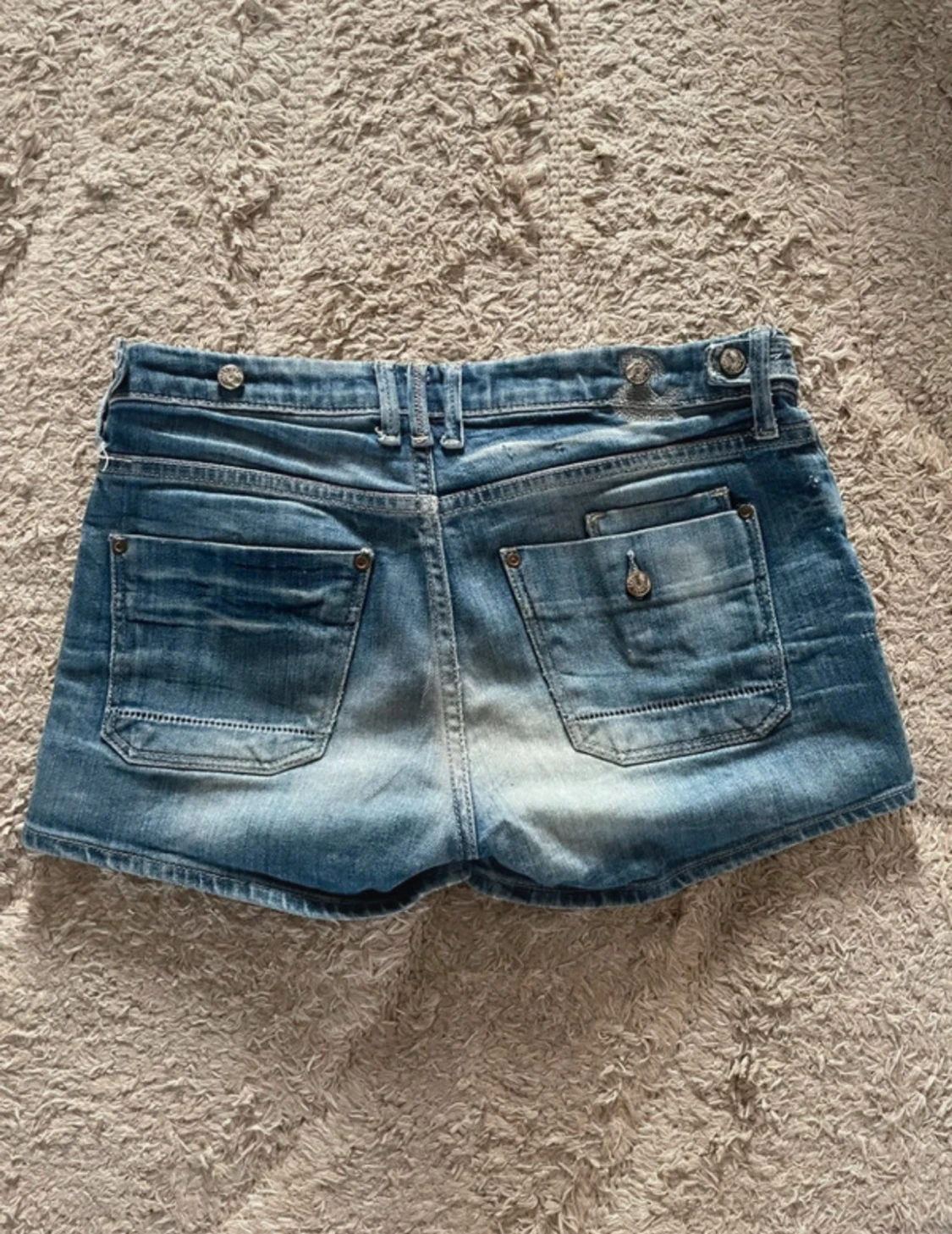 Blå denimshorts med fickor vintage