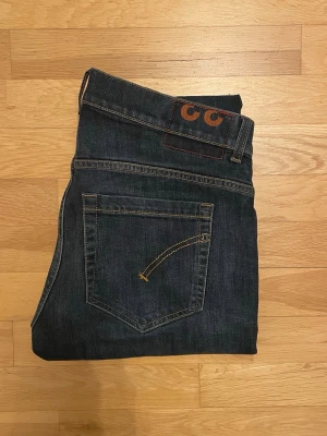 Dondup jeans - Dondup Jeans | Skick 9,5 | Nypris ca 3000kr mitt pris endast | Midja - 42cm Längd - 100cm | Priset är ej hugget i sten! | Hör av dig vid minsta fråga eller fundering!📩