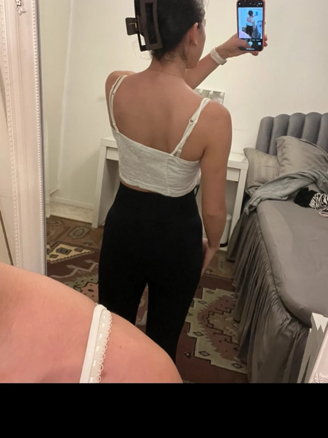 Vit croppad linnetopp med spets - 1