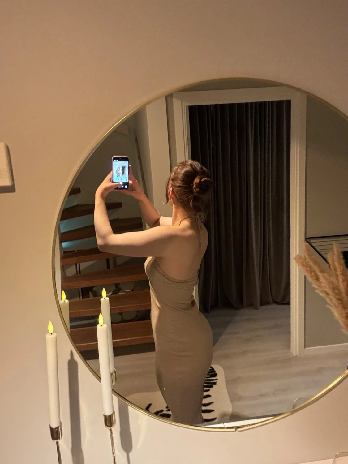 Beige ribbad långklänning - 1