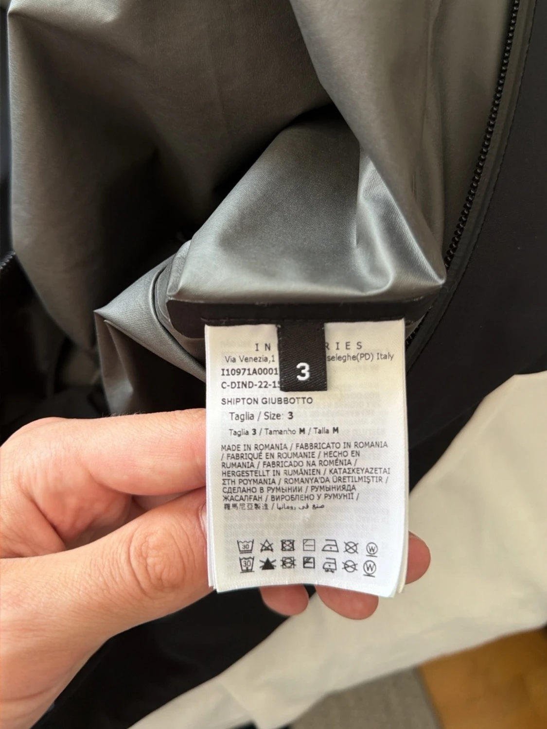 Svart vindjacka från Moncler - 4