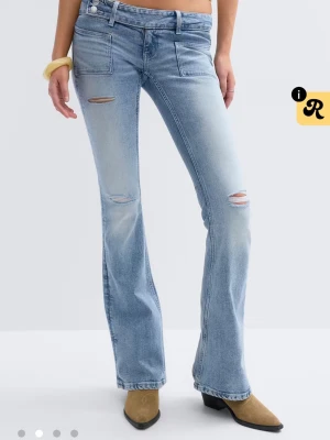 SÖKER STORLEK S - Söker dessa jeans i S tall, eftersom det alltid är slutsålda! Kan betala bra😊