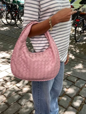 Väska - Rosa väska från design by si💖💖Nytt pris var runt 500kr! 