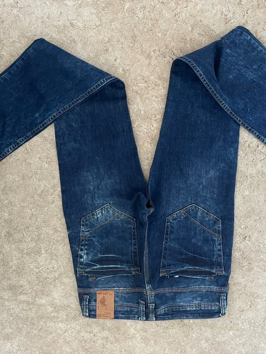 Mörkblå raka jeans från Pull&Bear - 1