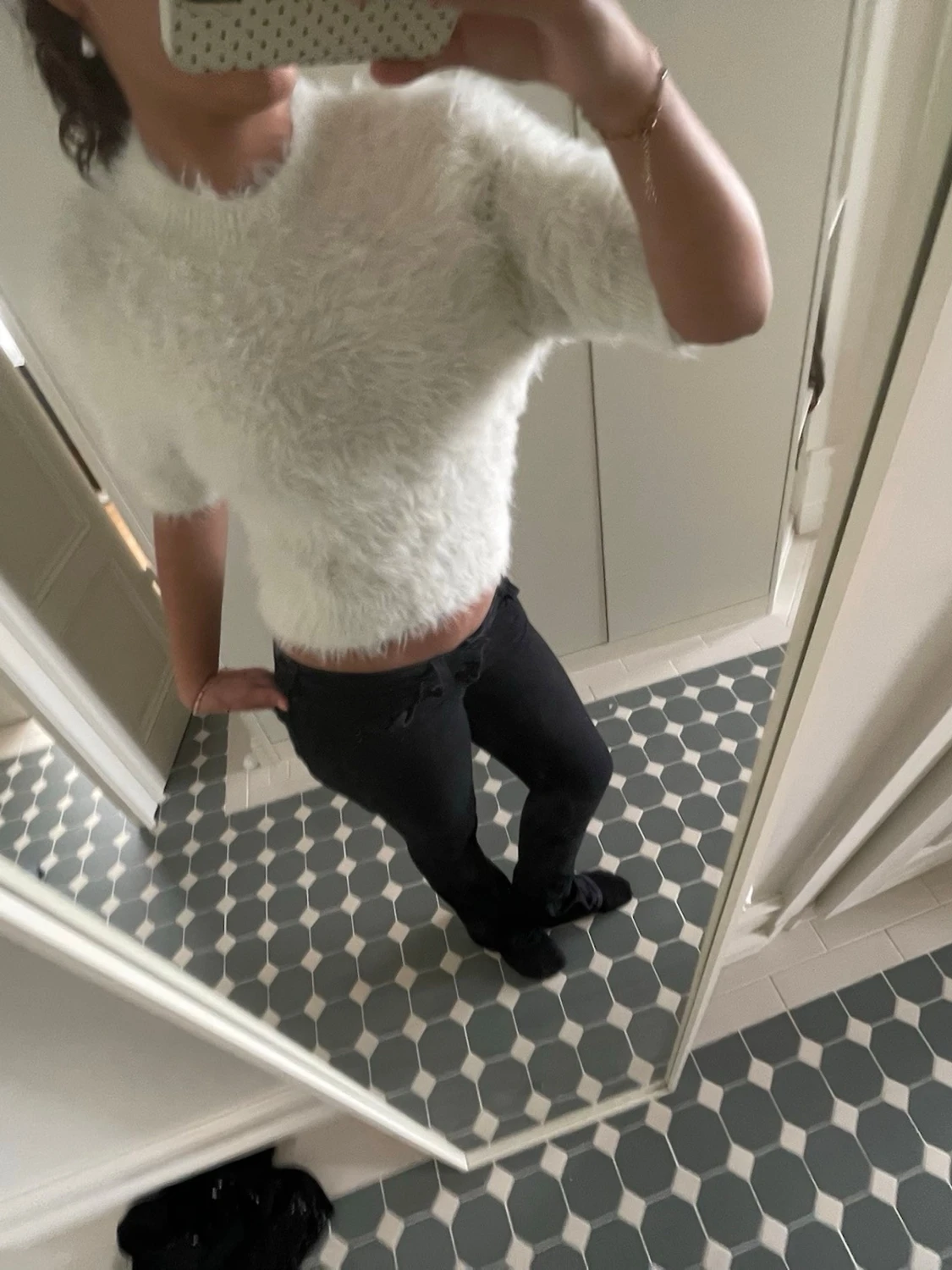 Vit fluffig croppad topp