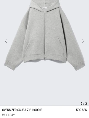 Zip hoddie weekday  - Grå super snygg hoddie från weekday i storlek S, super bra skick💓