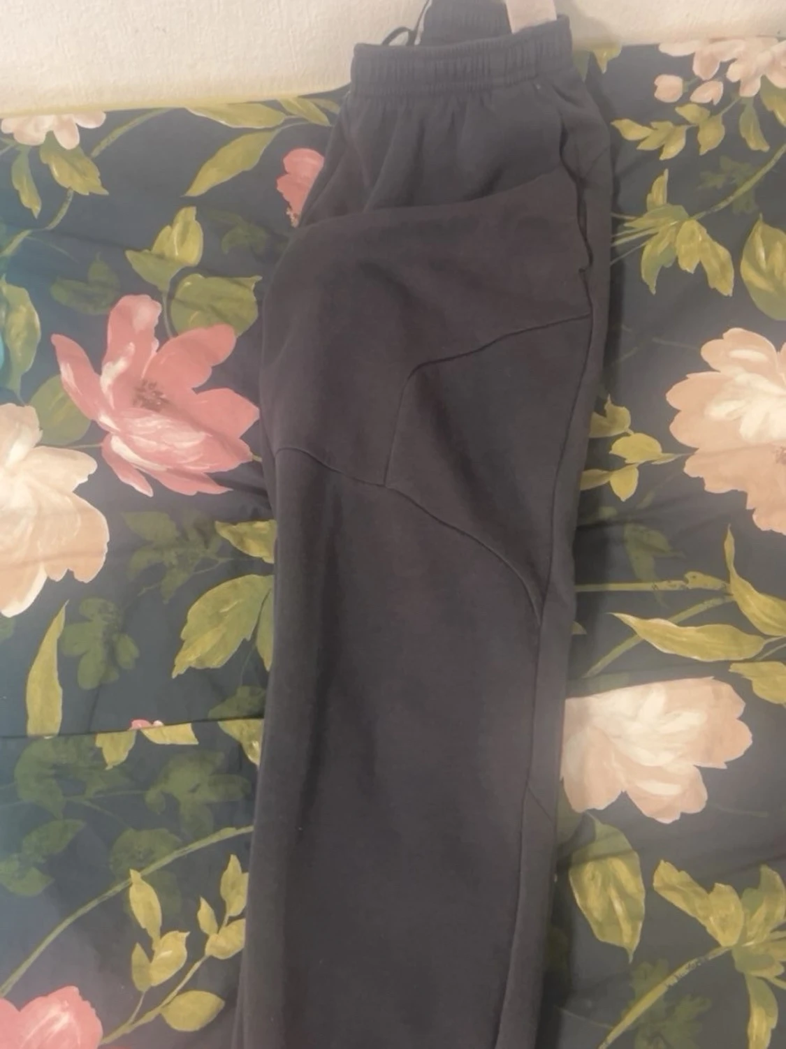 Svarta mjukisbyxor från Under Armour - 1