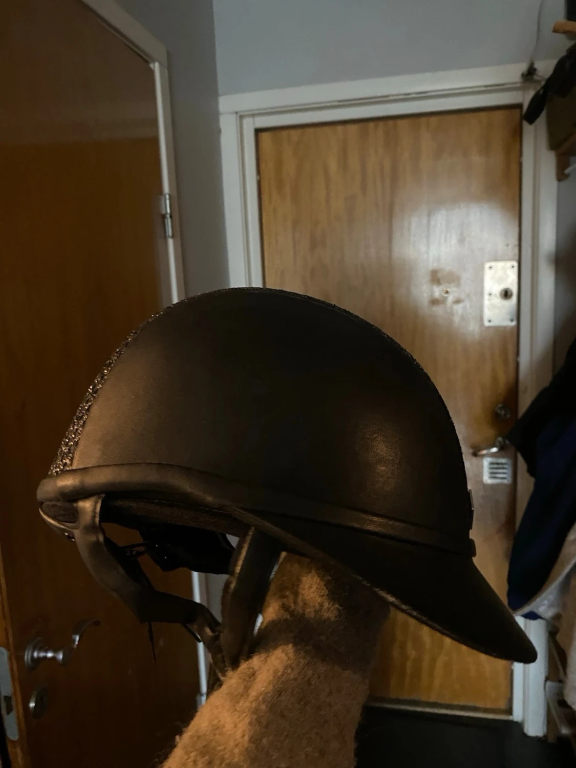 Svart glittrig ridhjälm Charles Owen - 4