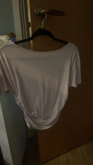 T-shirt - Säljer då den inte används💕
