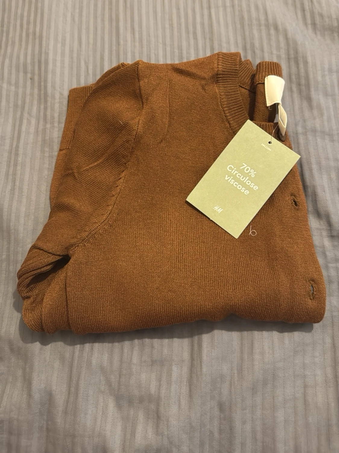 Brun kofta från H&M med knappar - 2