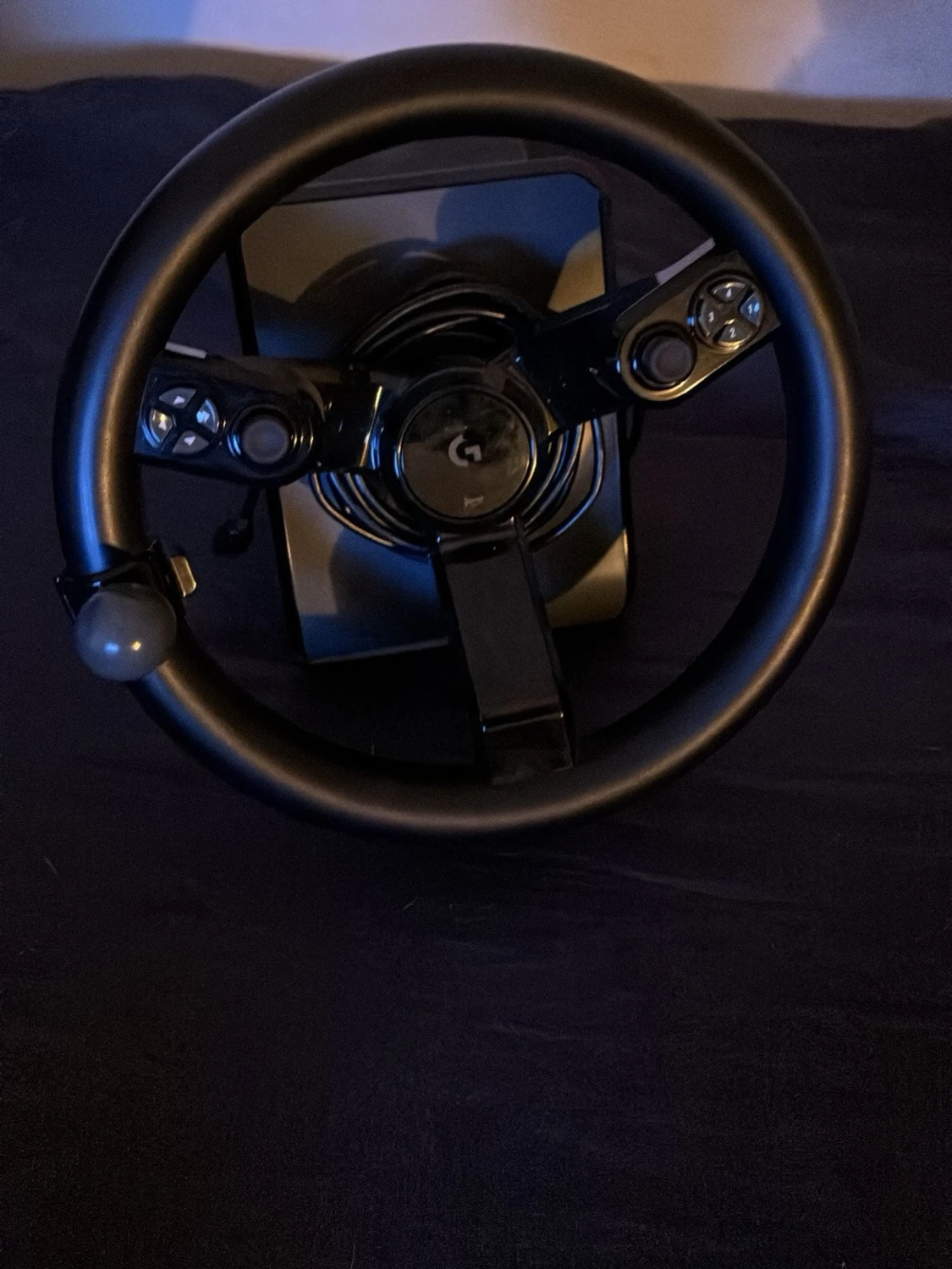 Logitech ratt och pedaler till spel