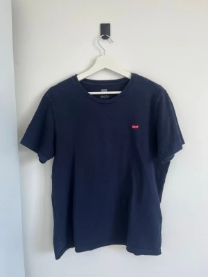 T-shirt Levi's - Andvänt skick 