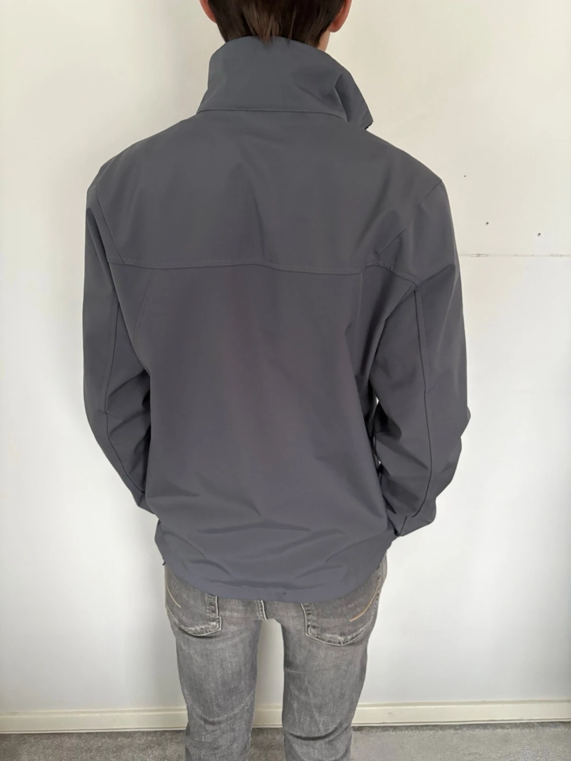 Grå vindjacka från Helly Hansen - 1