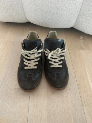 Maison margiela gats bruna - Dustbags tillkommer men inte låda storlek 43