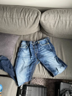 Jack and Jones erik/anti-fit - Storlek 32/32 Jack and Jones modell erik/anti-fit