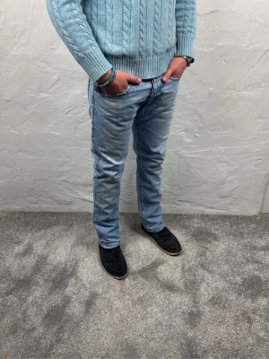 Replay jeans  - Ett par riktigt snygga jeans från Replay i storlek W31 L30 i modellen Rob  