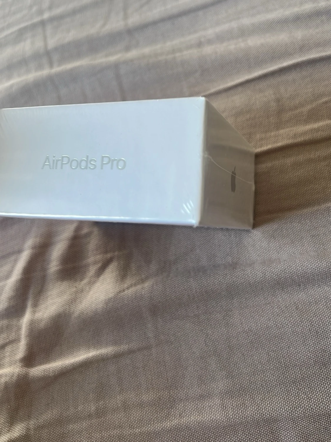 Apple AirPods Pro 2 USB-C MagSafe - 2