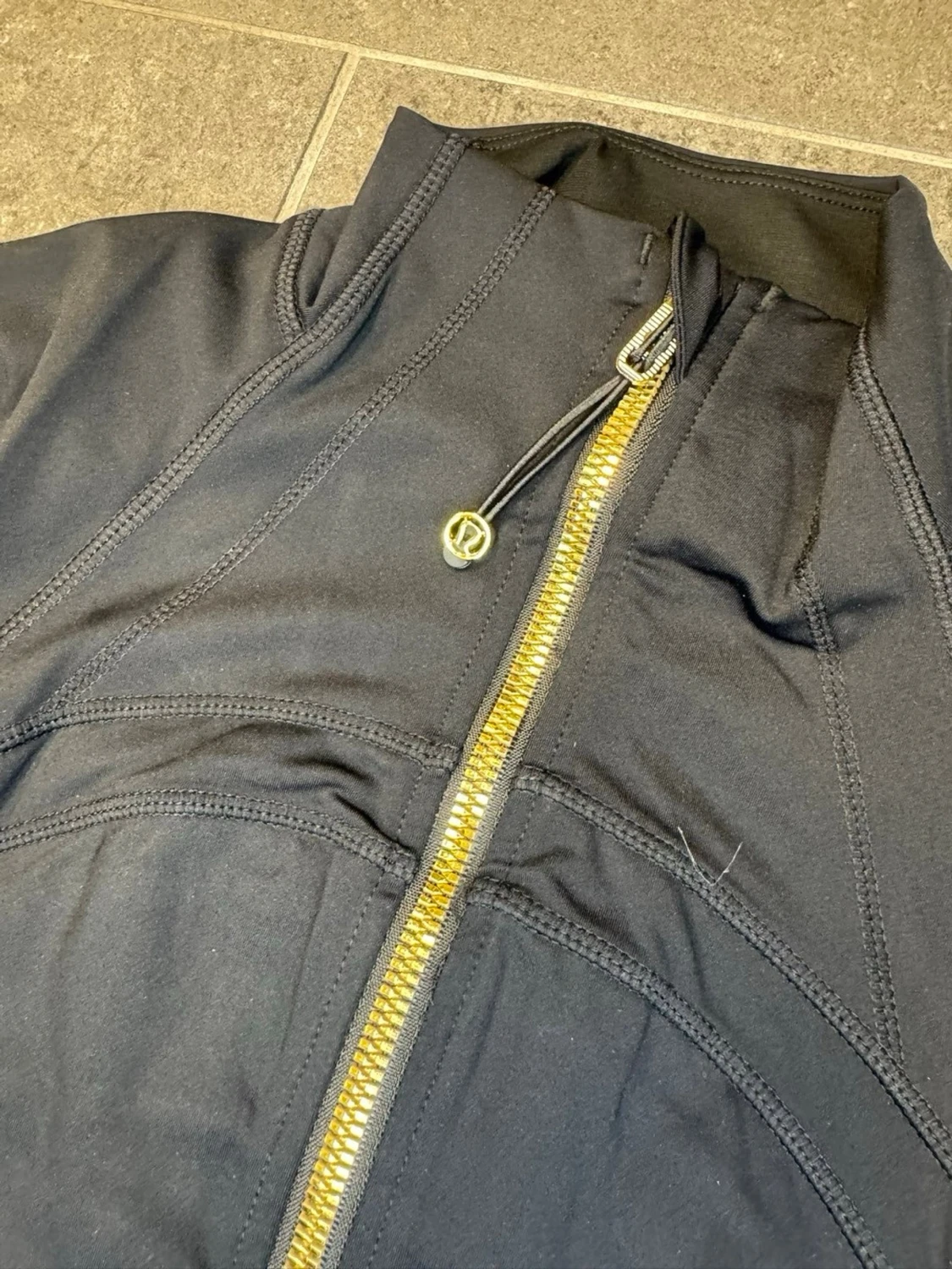 Svart lululemon  - 4