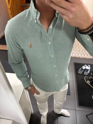 Ralph Lauren Skjorta - Ralph Lauren Skjorta storlek S passar M, skick 9/10. Pris 499, fraktar samma dag!