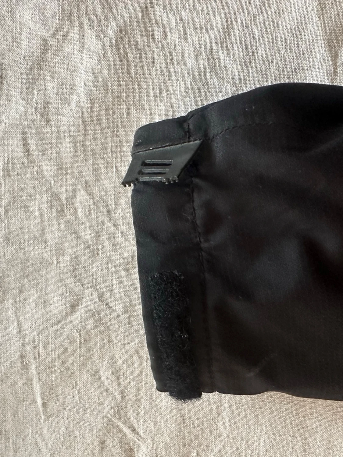 Svart regnjacka från Helly Hansen - 3