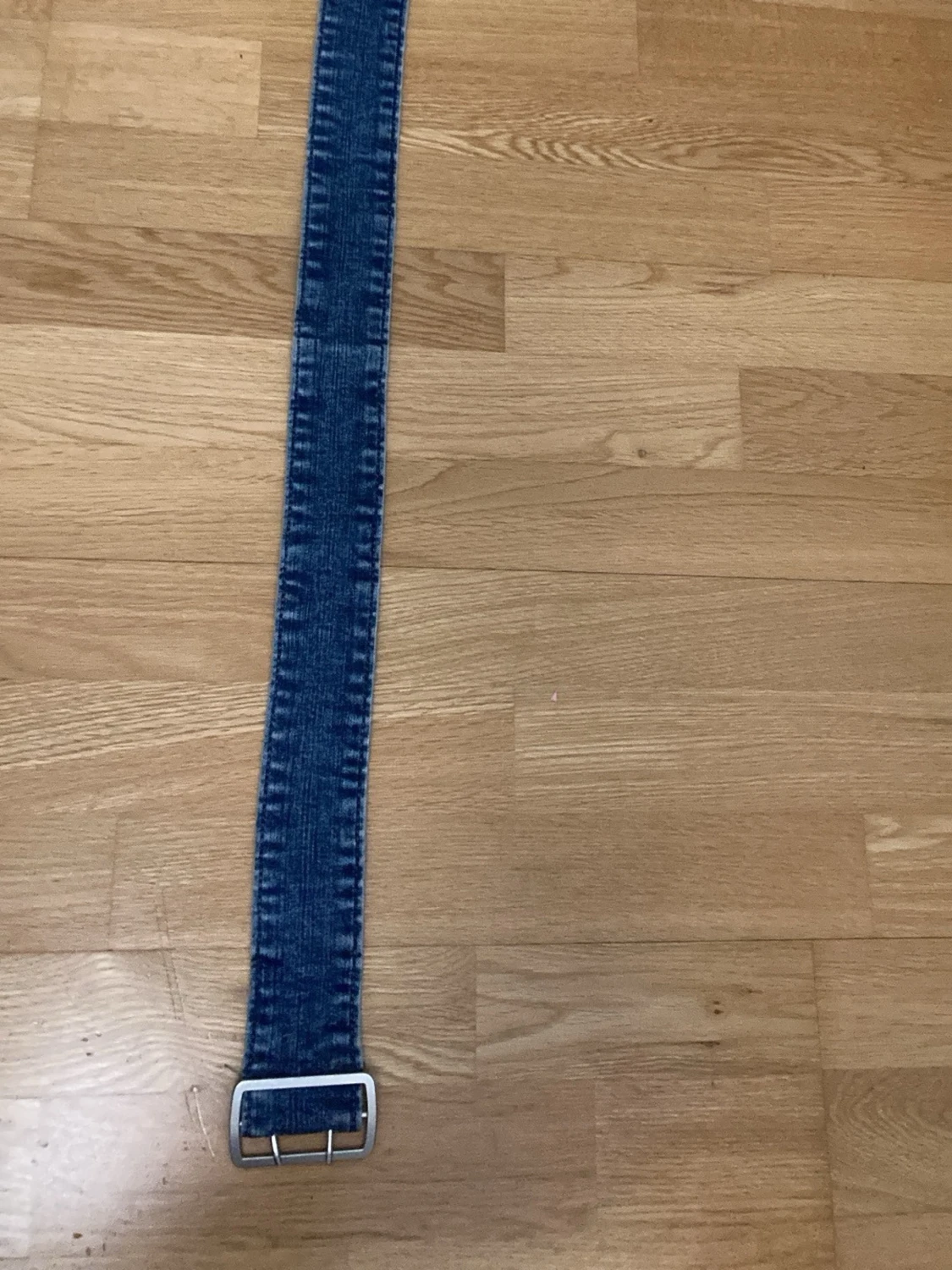 Blå bootcut jeans med bälte för barn  - 2