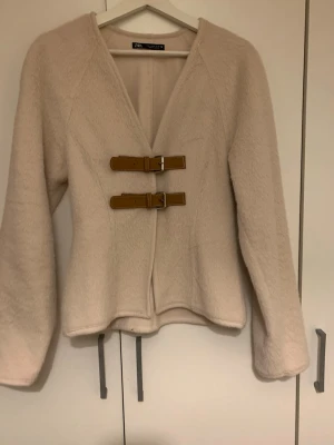 Tröja från Zara  - Aldrig använd💕