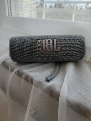JBL högtalare flip 6 - JBL högtalare flip 6