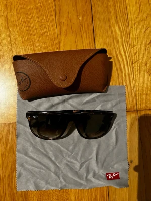 Rayban boyfriend - Perfekt för kommande sommaren och värmen skit snygga glajor 