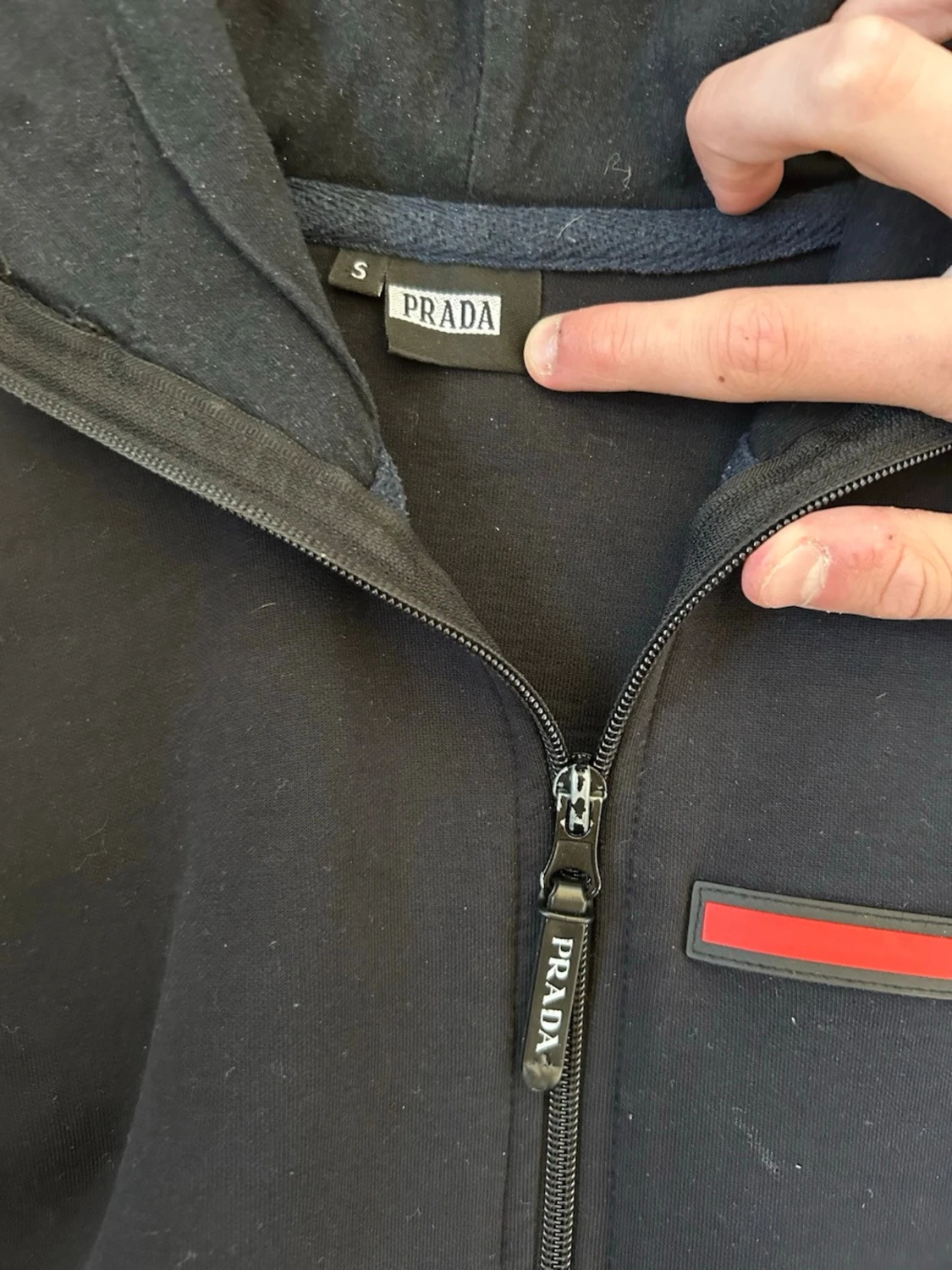 Svart set från Prada med huva - 3