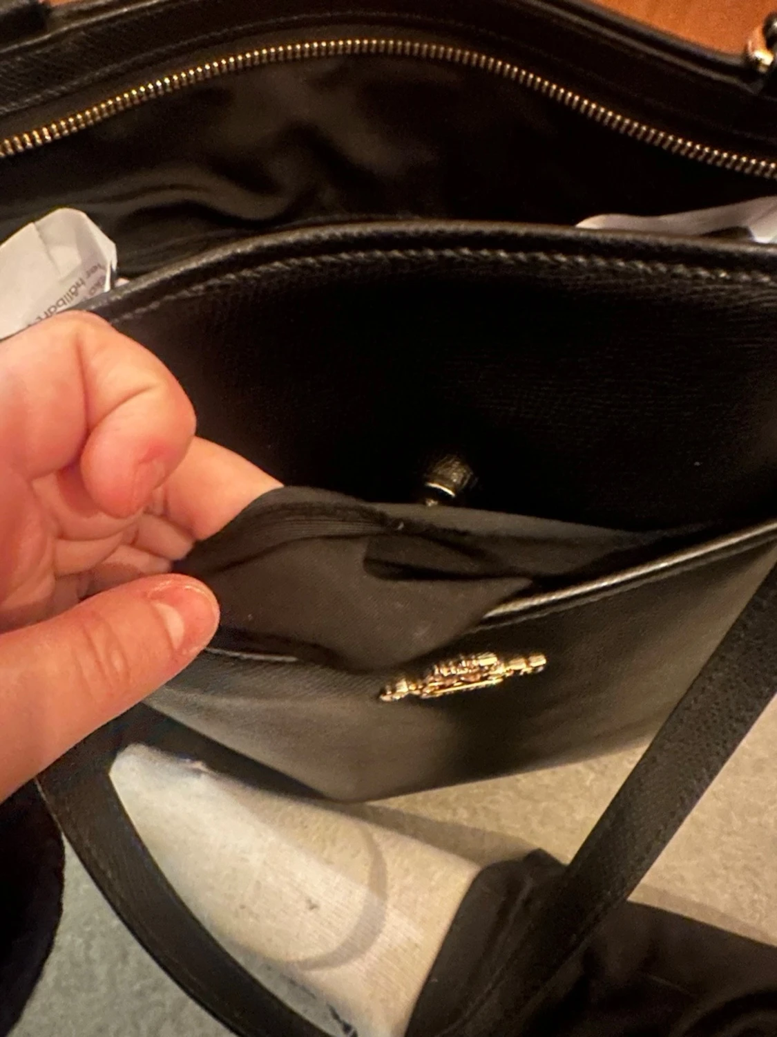 Svart handväska från Coach - 4