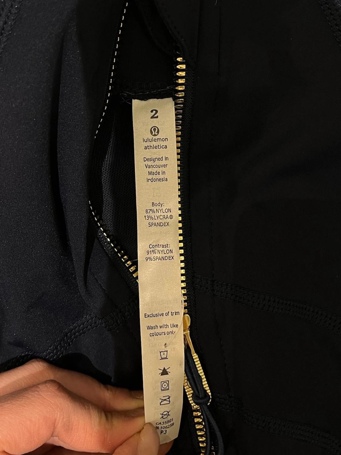 Marinblå jacka från Lululemon - 3