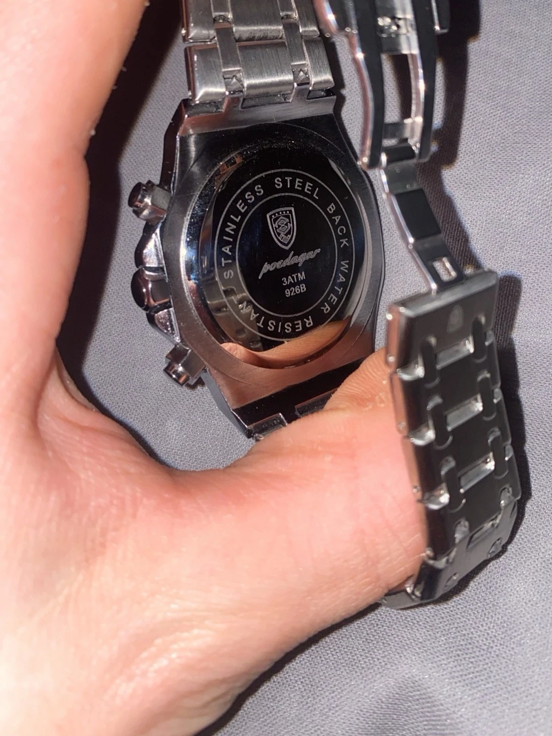 Silverfärgad klocka från Poedagar - 1