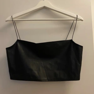 Nelly linne - Skinn linne från Nelly. Endast provad 