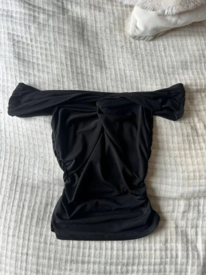 Off shoulder topp - Bra skick, endast använd få gånger