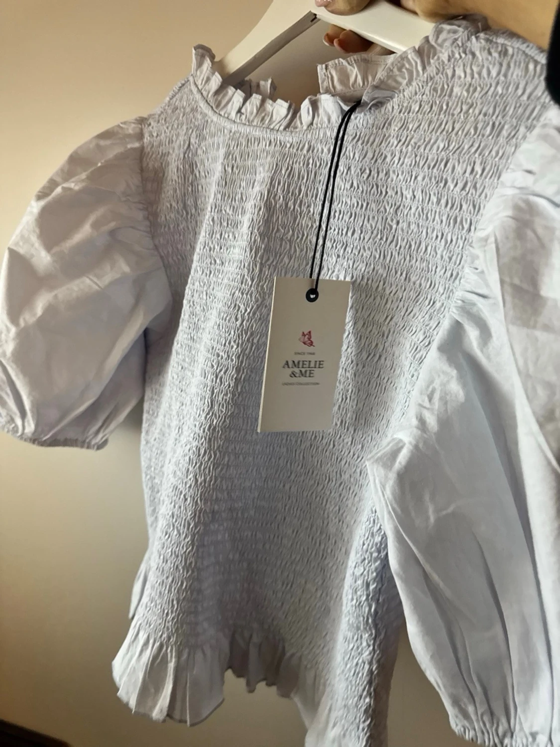 Vit blus med puffärm från Amelie & Me - 1