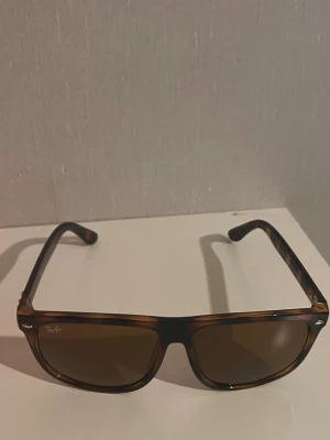 Rayban boyfriend - Köpt på marknad utomlands, helt ny!