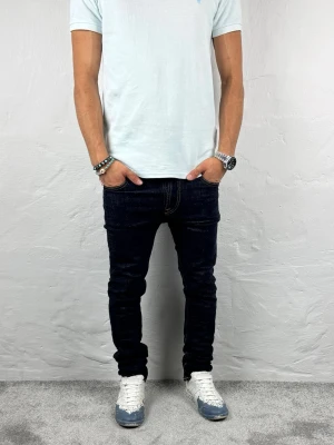 Nudie jeans  - Ett par riktigt snygga jeans från Nudie i storlek W28 L32 i modellen High Kai