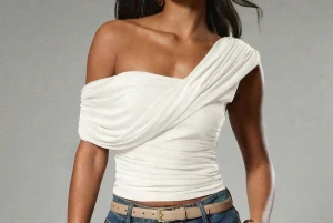 Vit oneshoulder topp med drapering - från Shein säljs pga de inte går att returera 